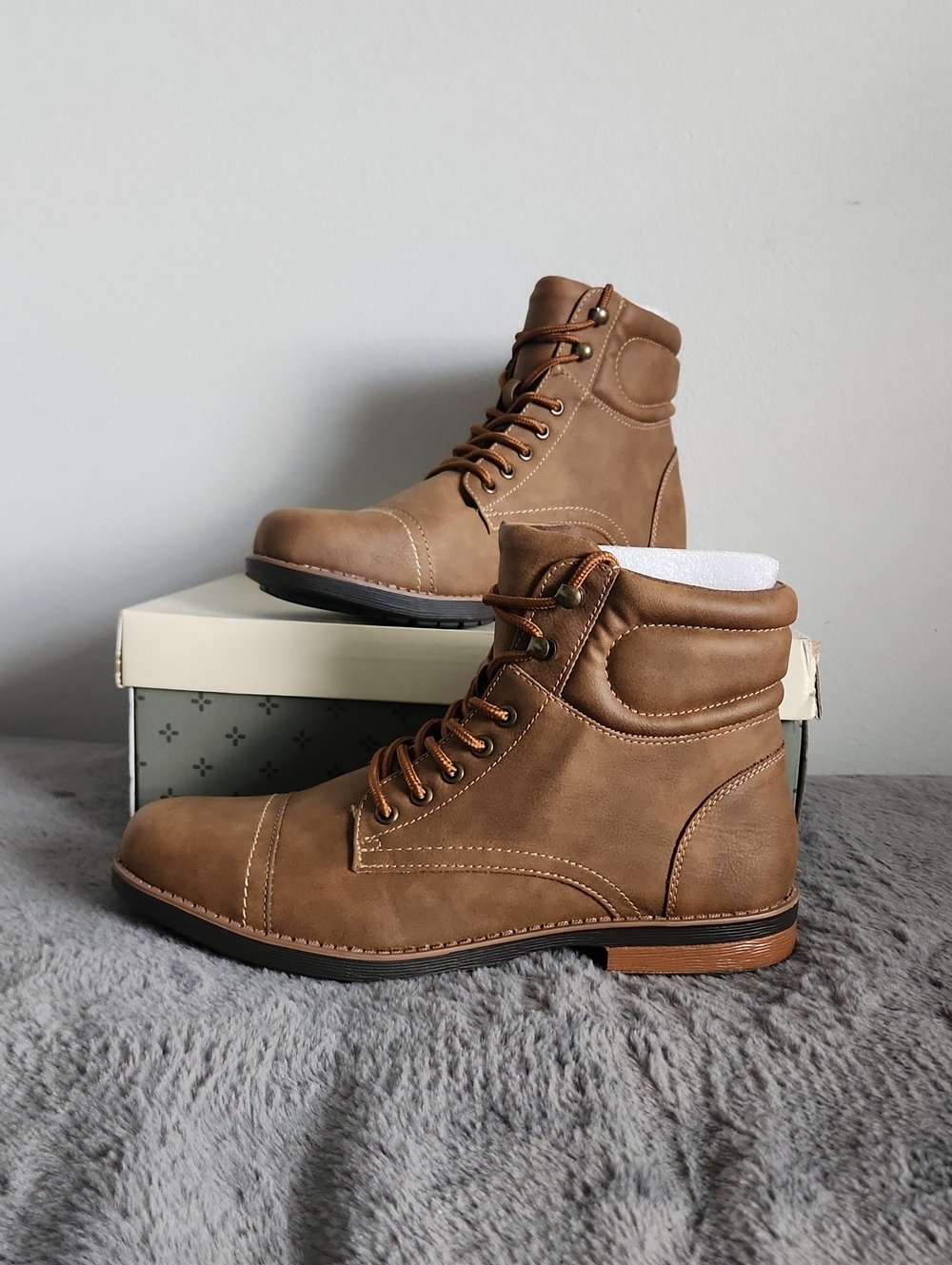 🆕️Sun + Stone Brown Tan Leather Lace-Up Chukka Boots